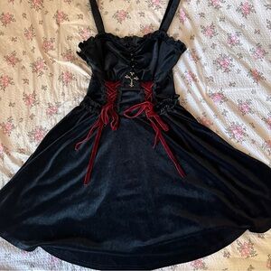 Dark in love velvet victorian goth mini dress M